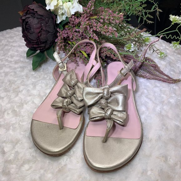 Taryn Rose Champagne Bow Sandal sz 8 - Picture 1 of 5